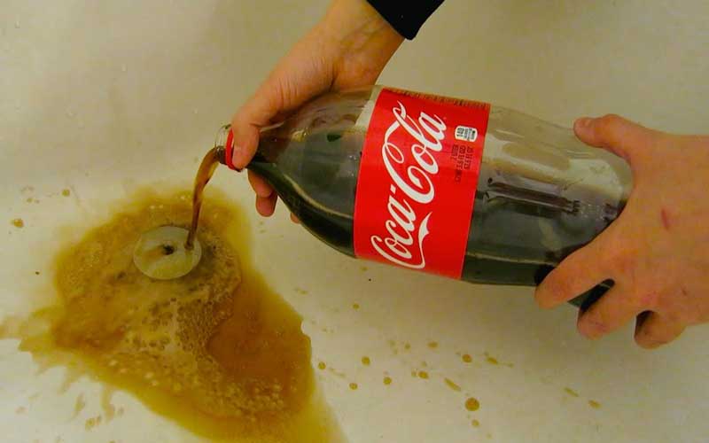 Unclog a sewer pipe with soda - easy and quick