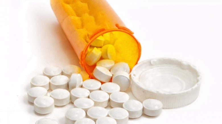 چگونه مسکن‌ ها را درست مصرف کنیم؟ نکات مهم برای استفاده ایمن از داروهای ضد درد